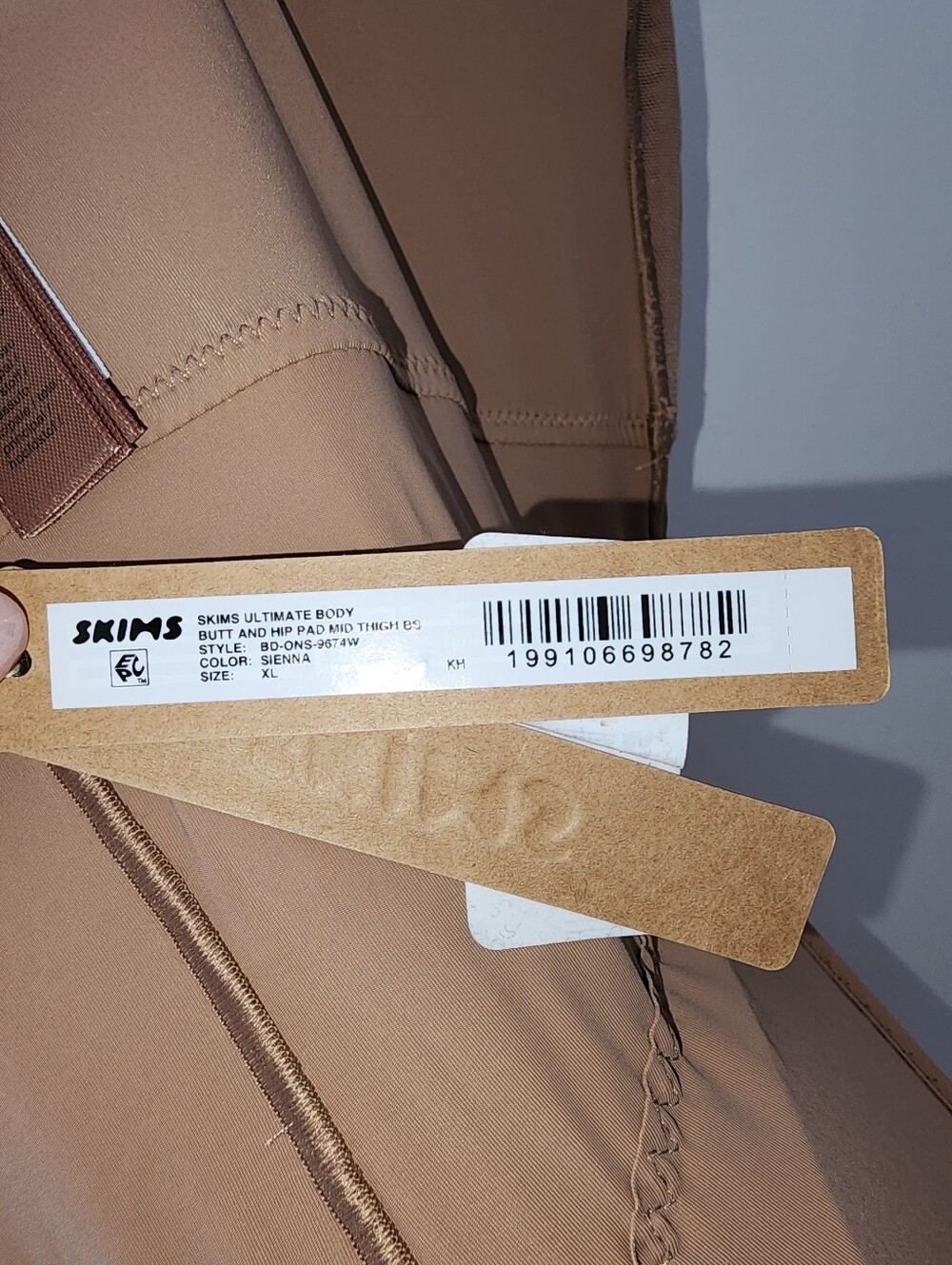 Skims Ultimate Body Butt And Hip Pad Mid Thigh BS Sienna Size XL And M - Picture 5 of 8